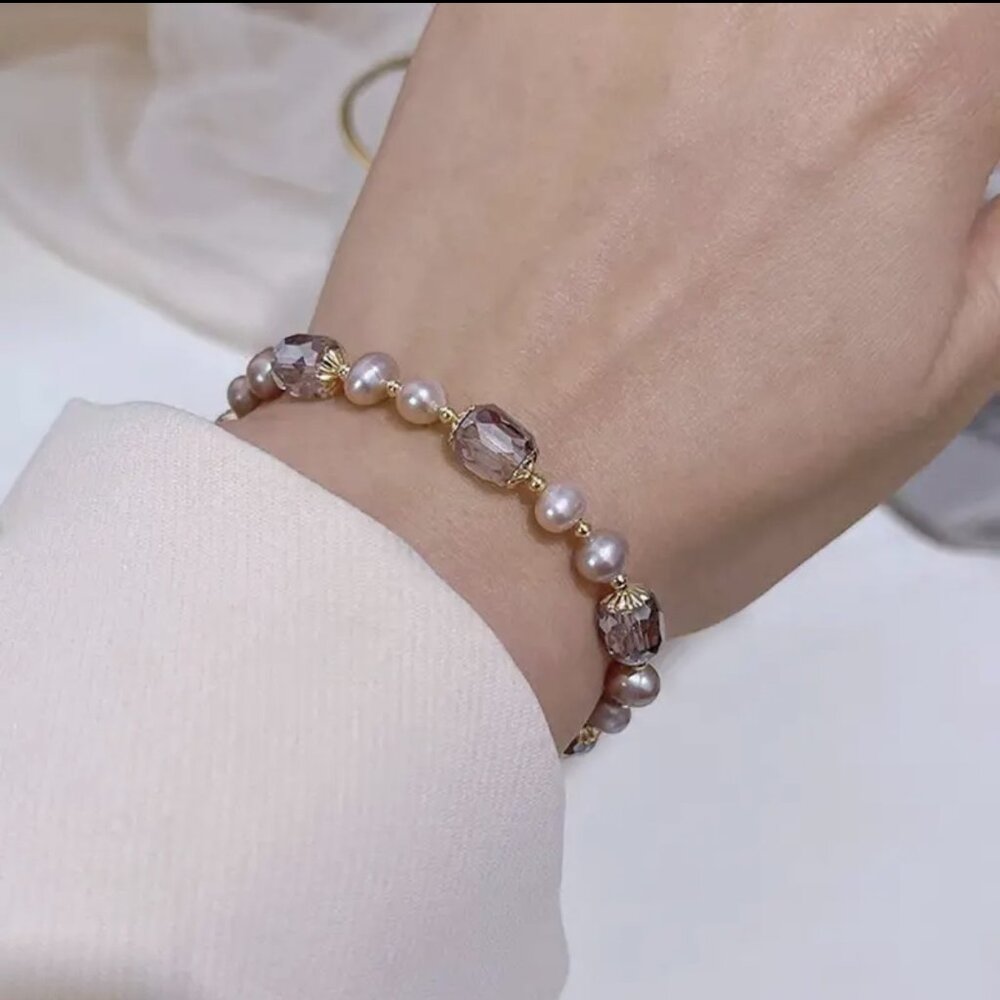 Retro Pearl Bracelets for women Decicate Hand Accessories For Gift - Picture 4 of 4